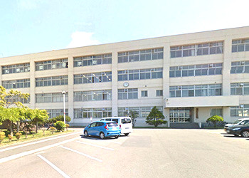 札幌英藍高校の外観
