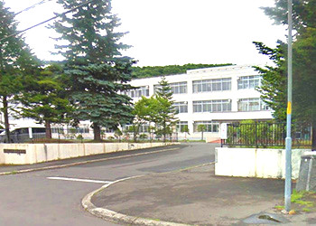 札幌西陵高校の外観