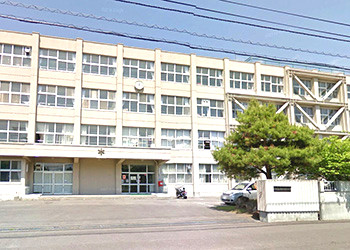 札幌新川高校の外観